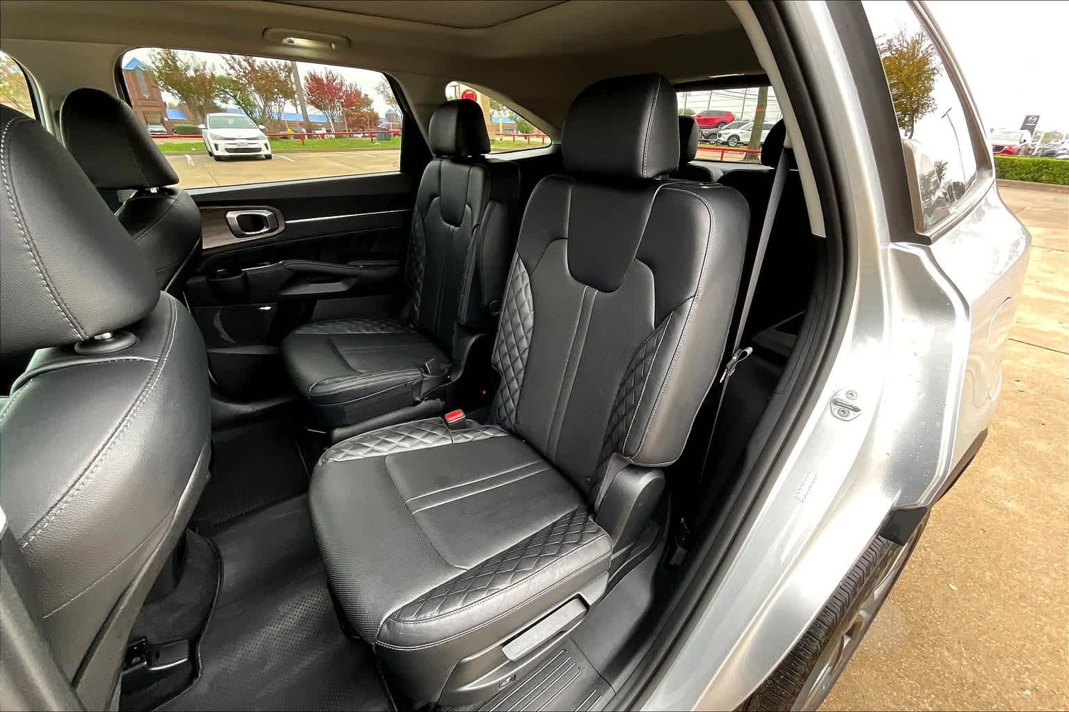 Thumbnail: 2021 Kia Sorento - 29