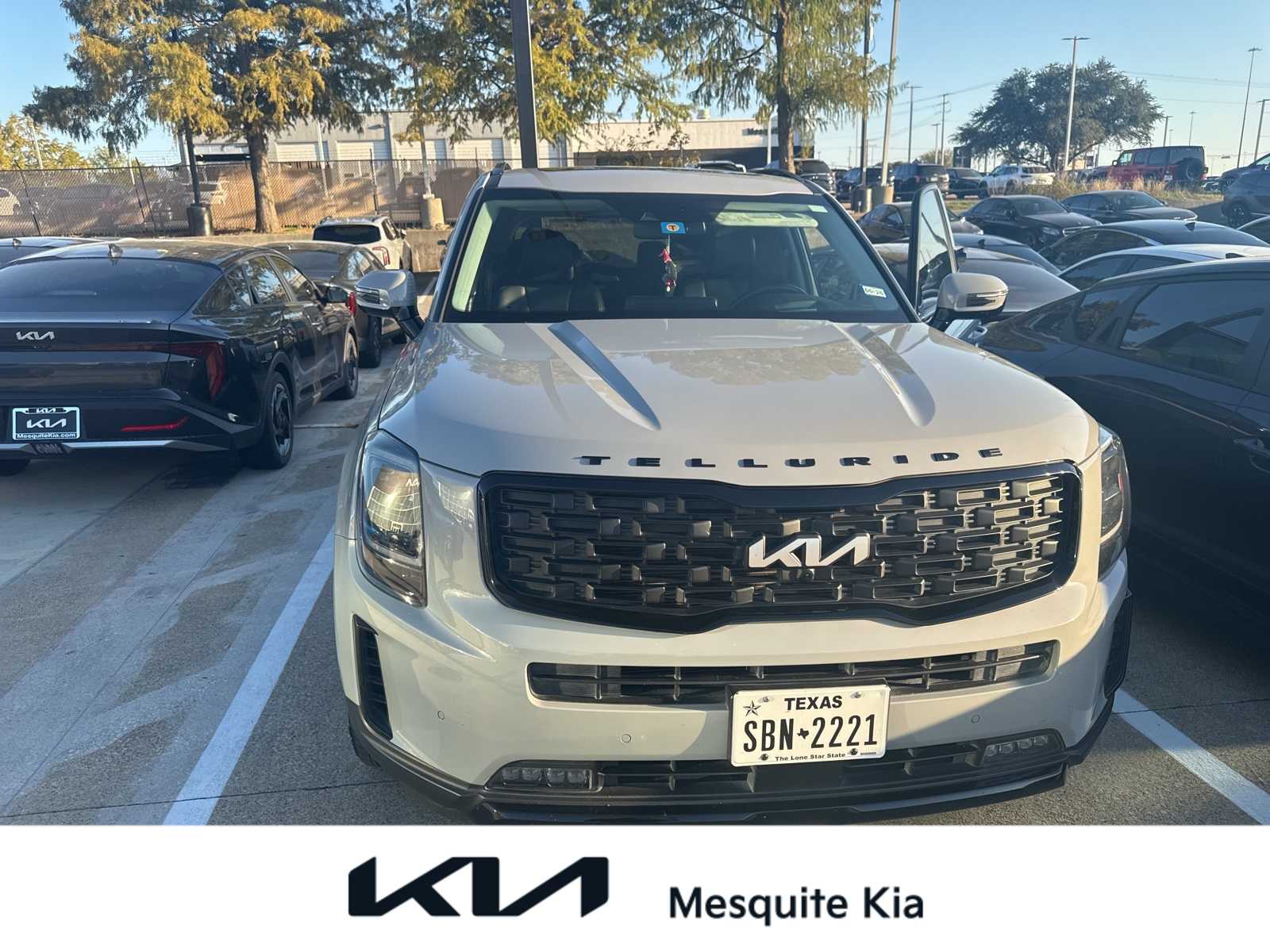 Thumbnail: 2022 Kia Telluride - 1