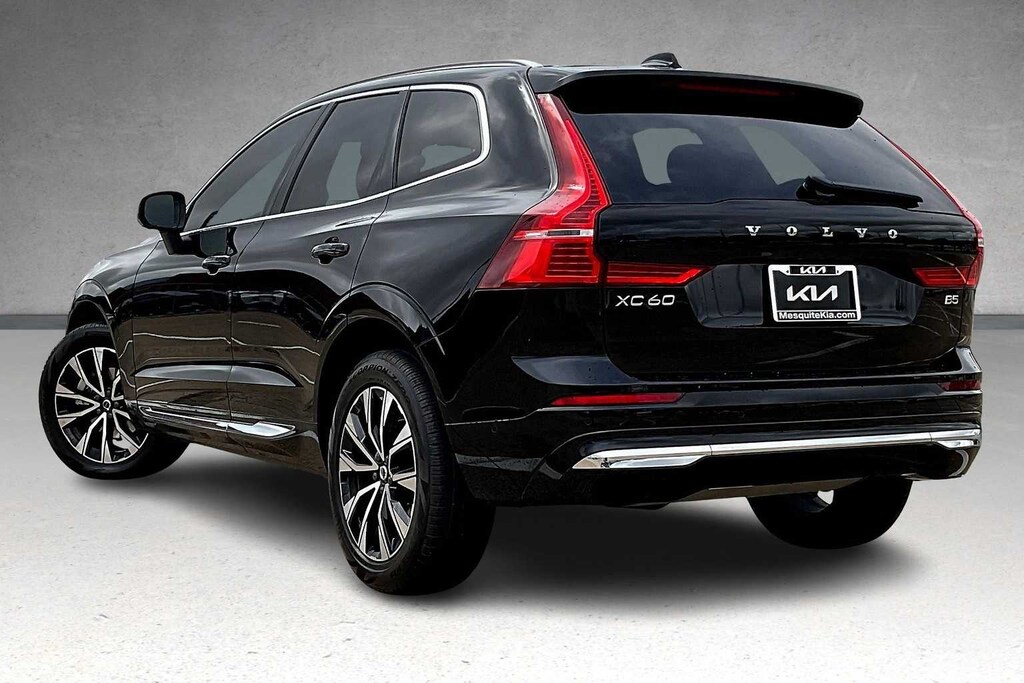 Used 2023 Volvo XC60 B5 FWD Plus Bright SUV