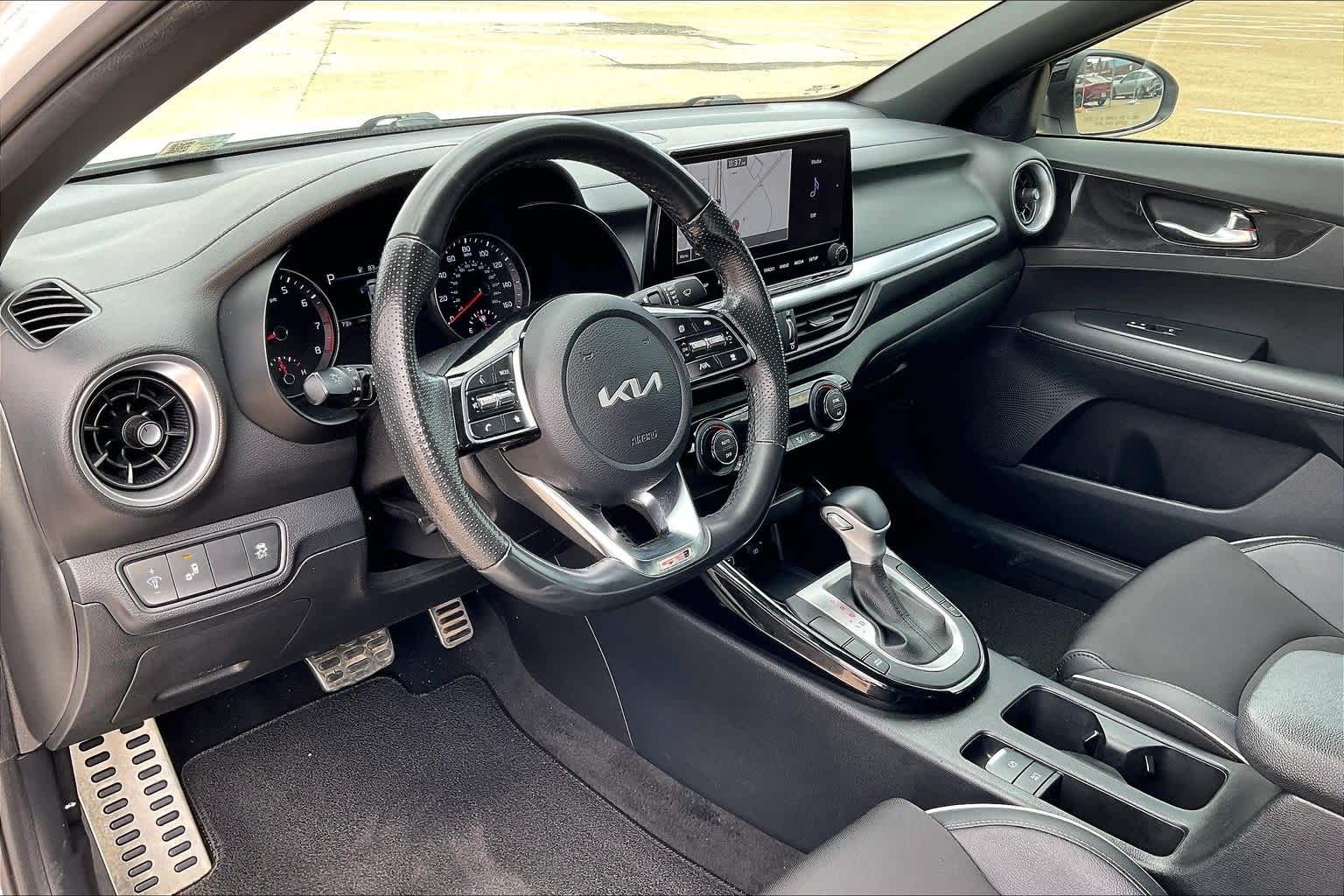 Thumbnail: 2023 Kia Forte - 2