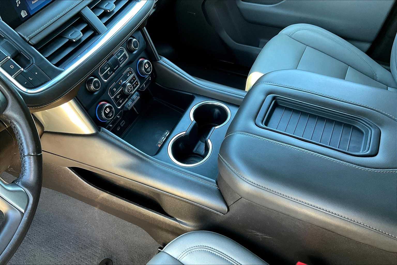 Thumbnail: 2023 Chevrolet Suburban - 16