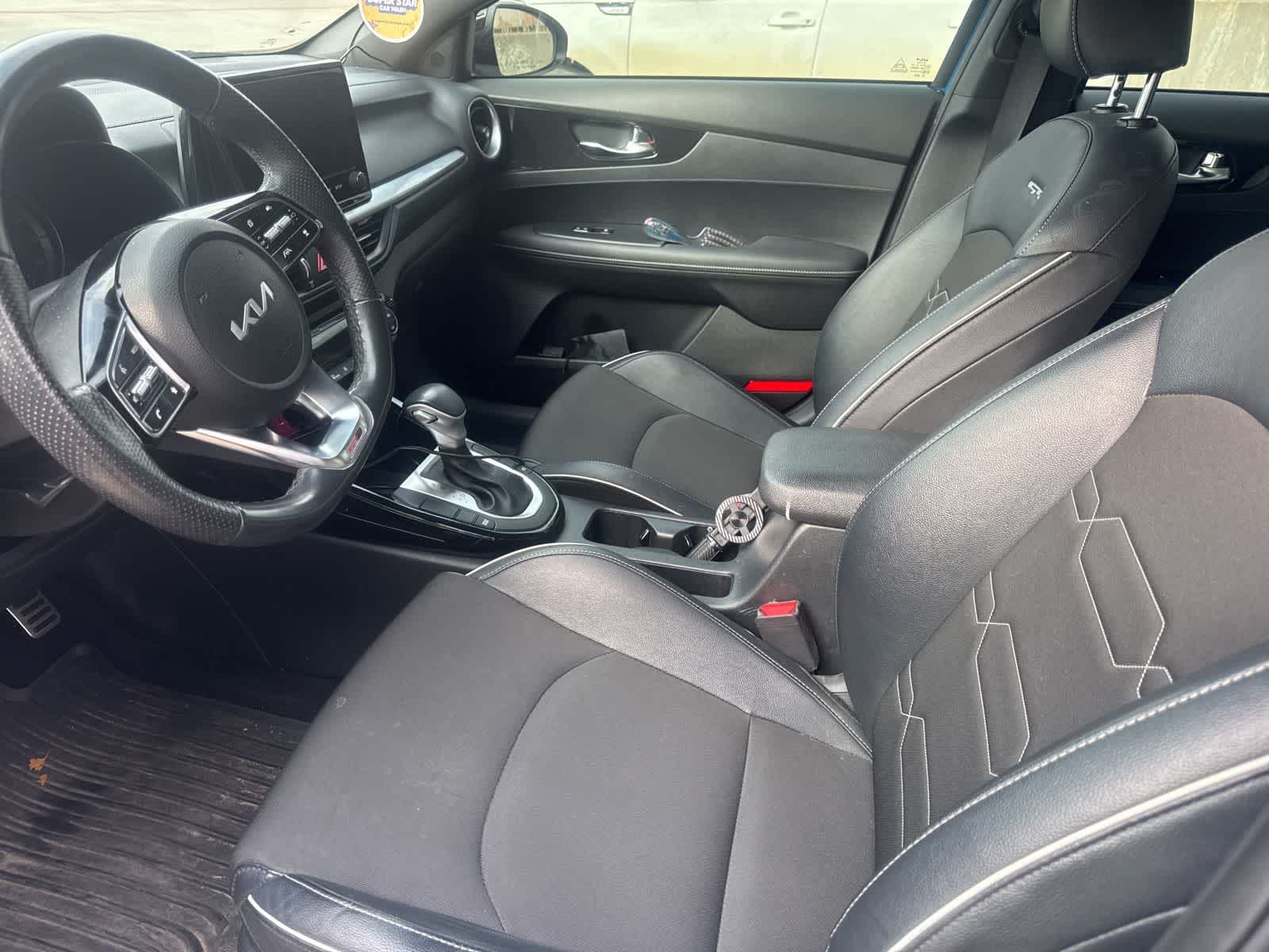 Thumbnail: 2024 Kia Forte - 8