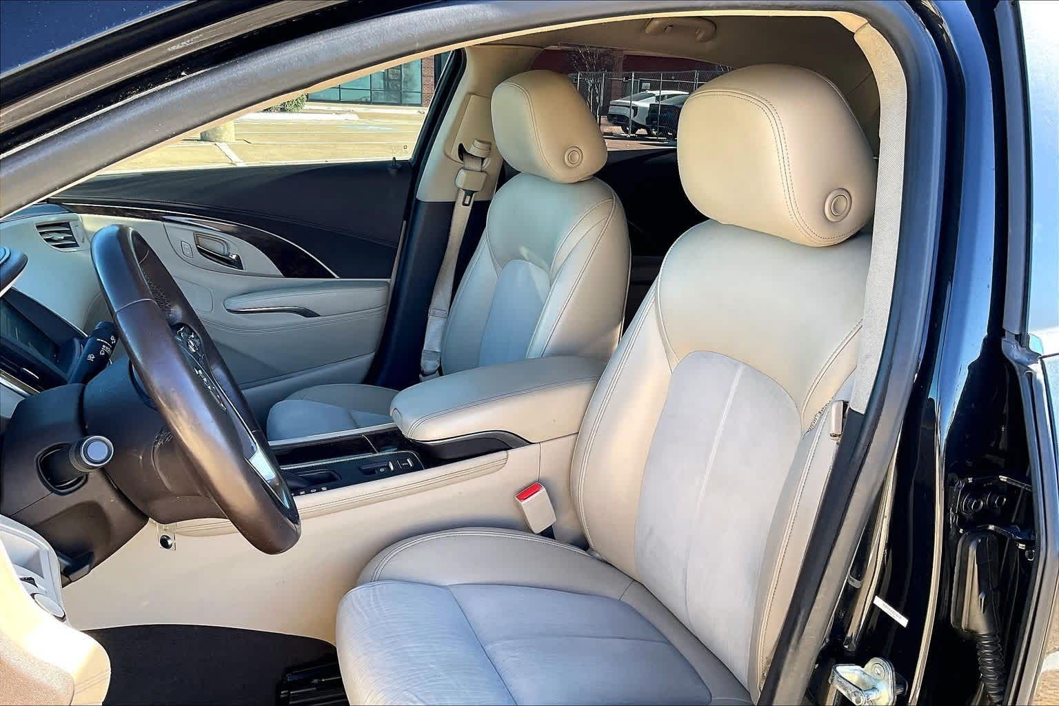 Thumbnail: 2015 Buick LaCrosse - 10