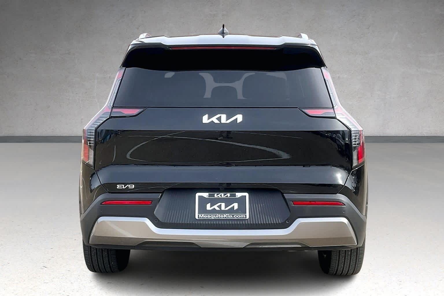 Thumbnail: 2026 Kia EV9 - 5