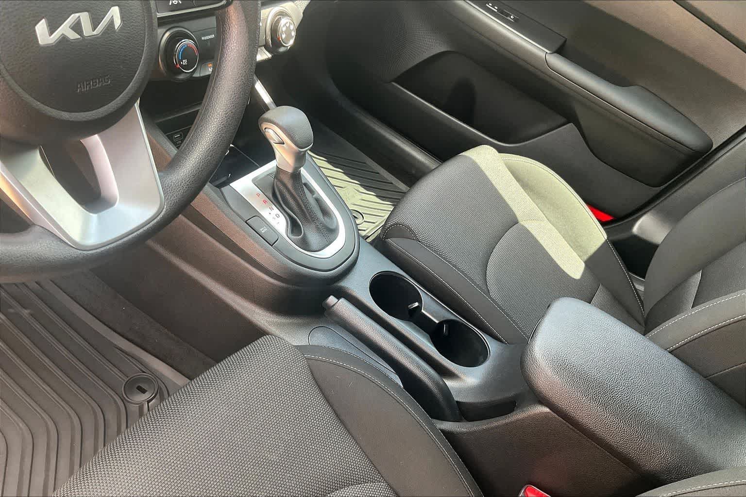 Thumbnail: 2023 Kia Forte - 14