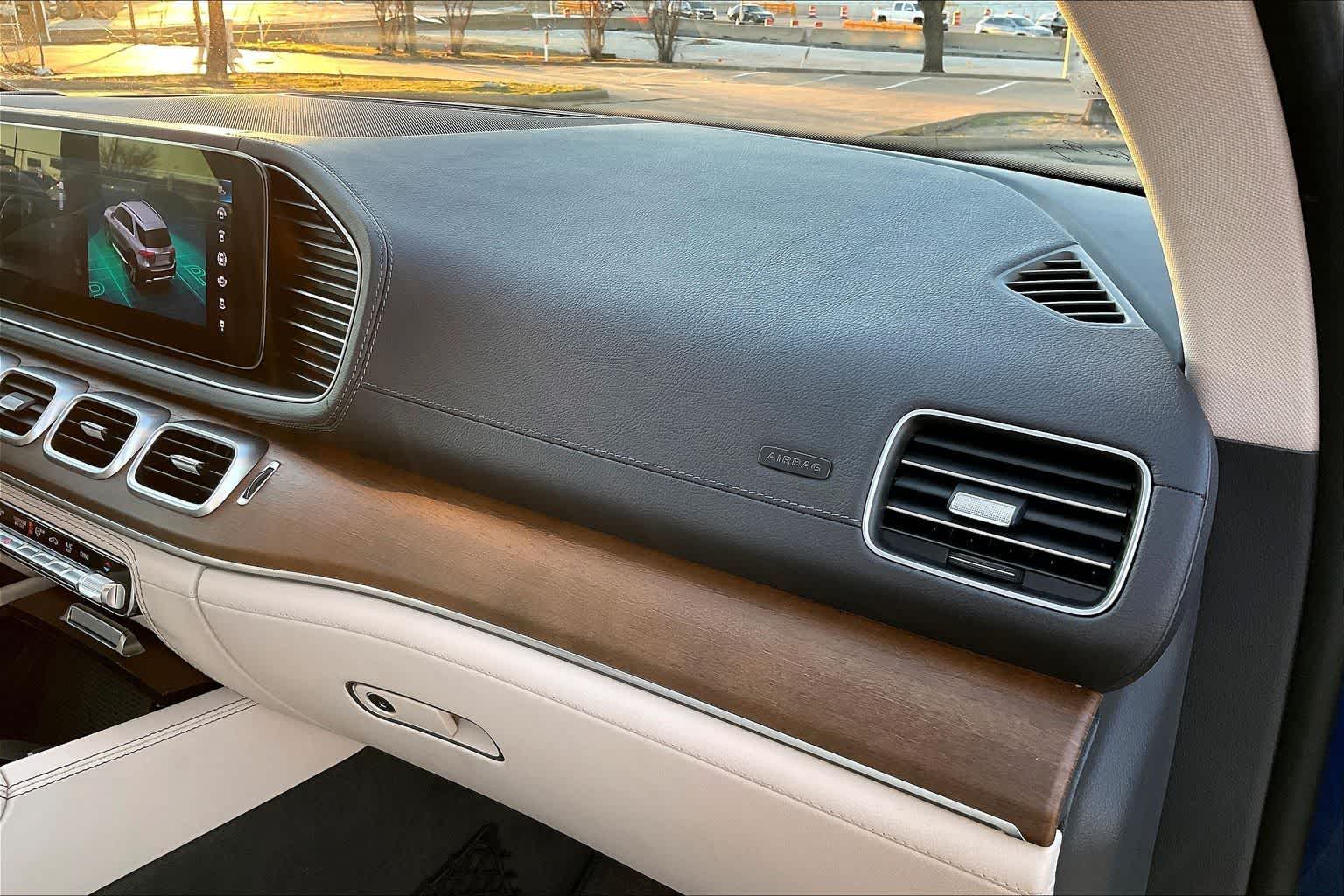 Thumbnail: 2020 Mercedes-Benz GLE - 22