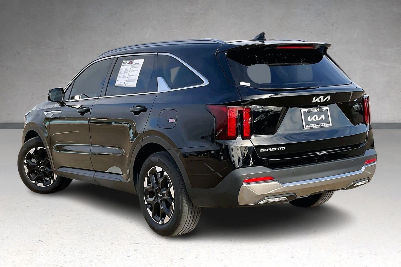 Thumbnail: 2025 Kia Sorento - 4