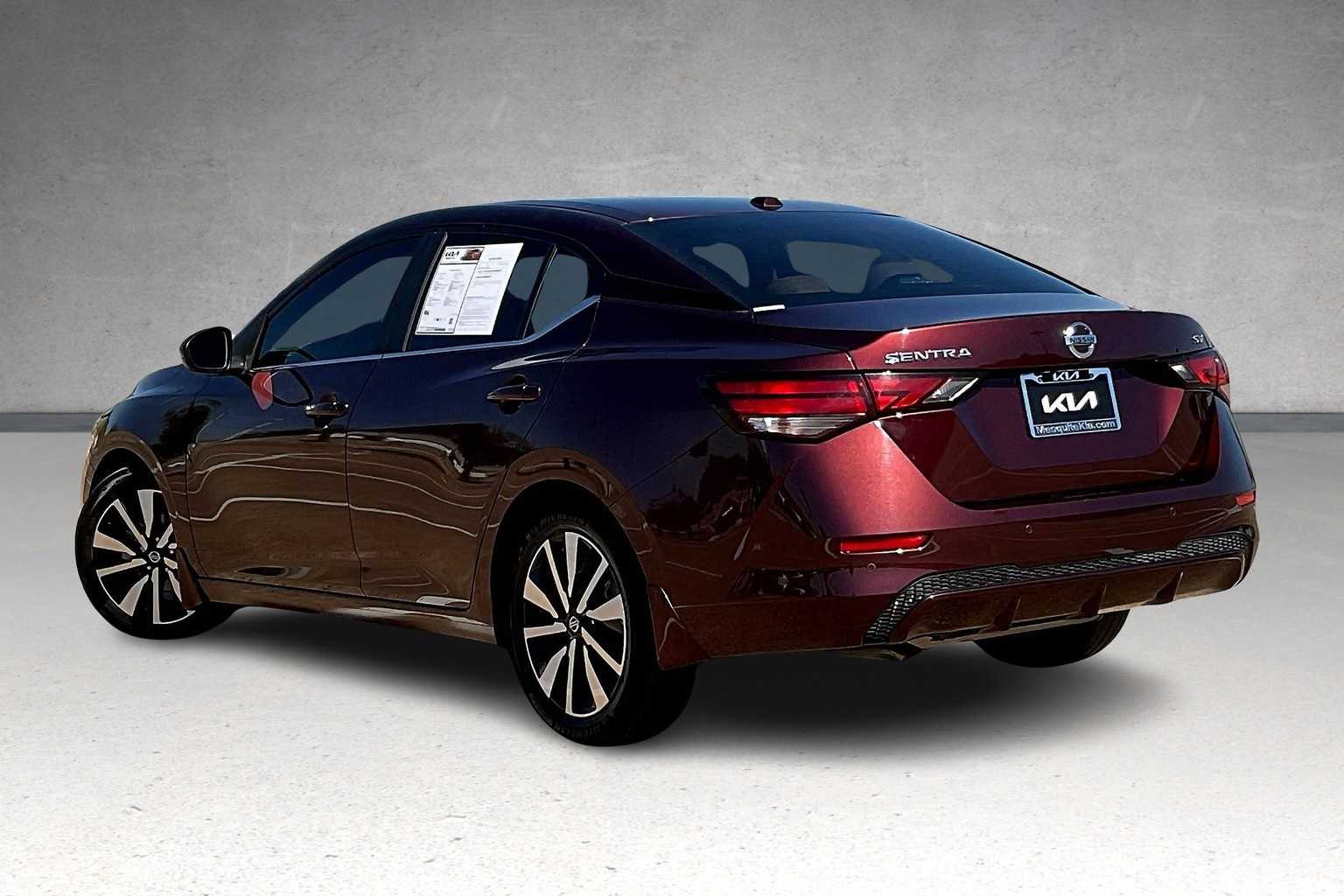2022 Nissan Sentra SV photo 4