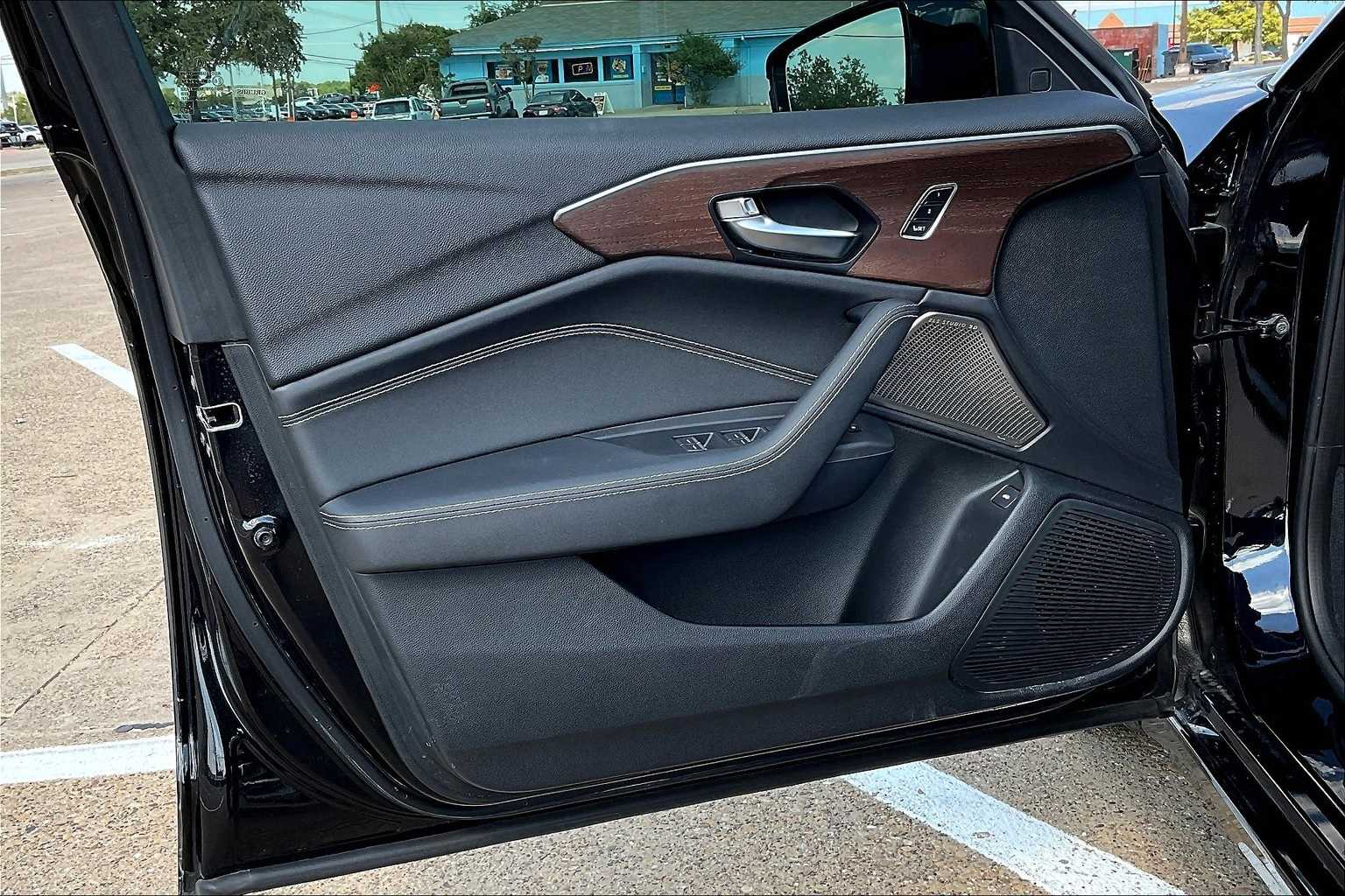 Thumbnail: 2022 Acura TLX - 27