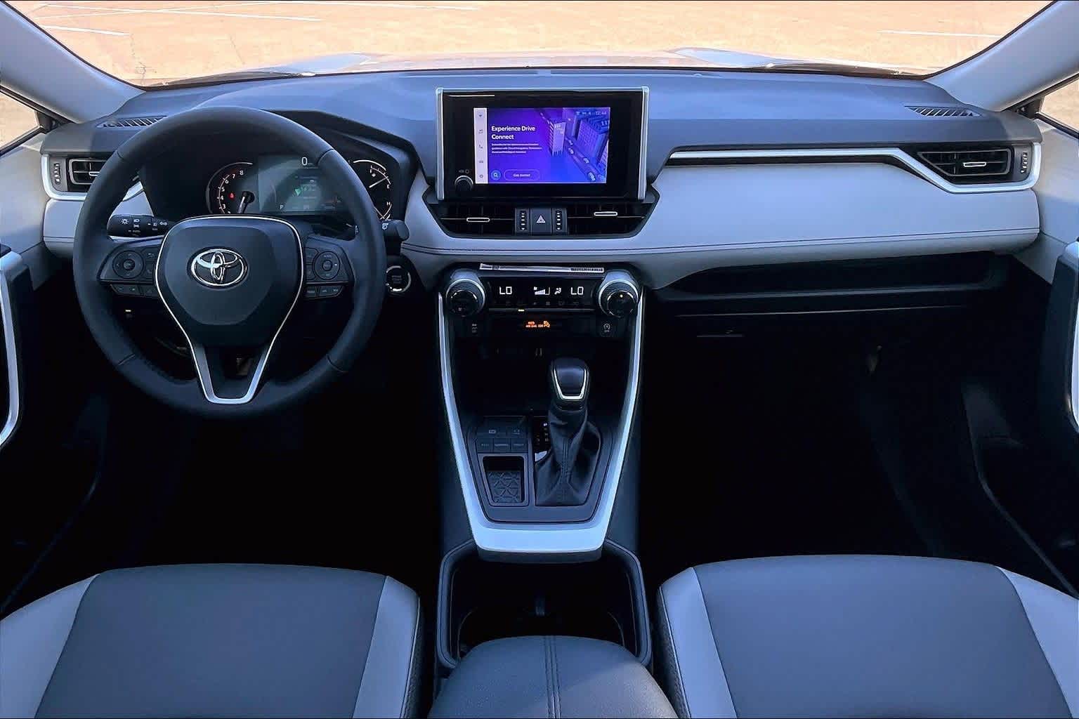 Thumbnail: 2025 Toyota RAV4 - 10