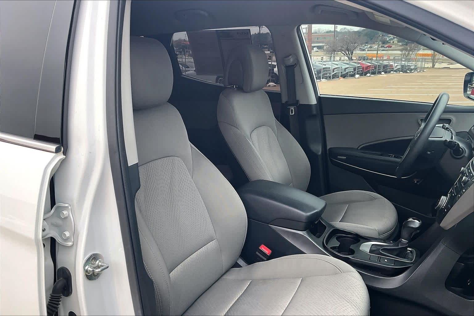 Thumbnail: 2017 Hyundai Santa Fe - 13