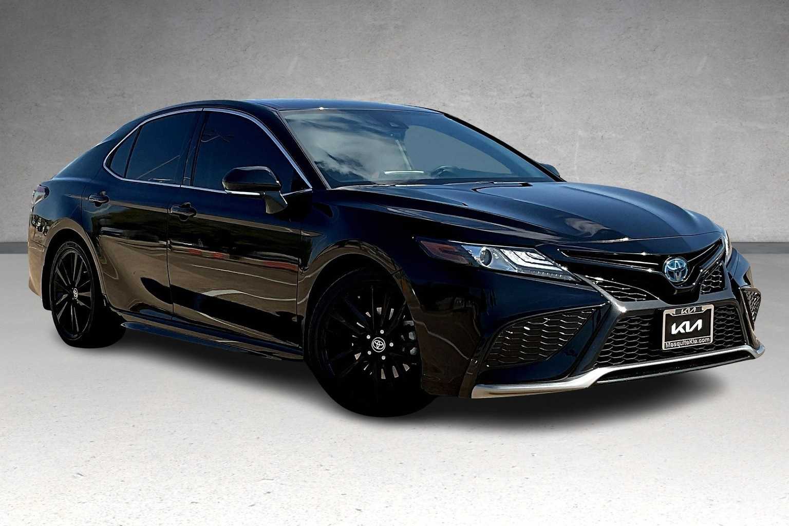 Thumbnail: 2023 Toyota Camry - 21