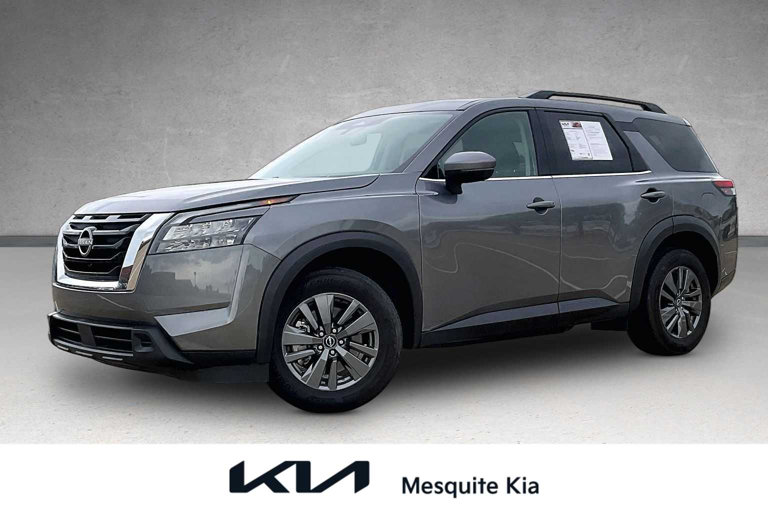 2025 Nissan Pathfinder SV 4WD's photo
