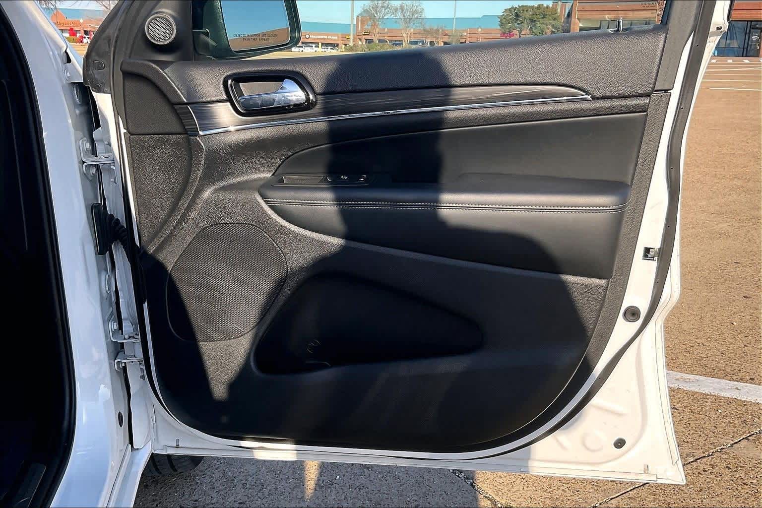 Thumbnail: 2021 Jeep Grand Cherokee - 27