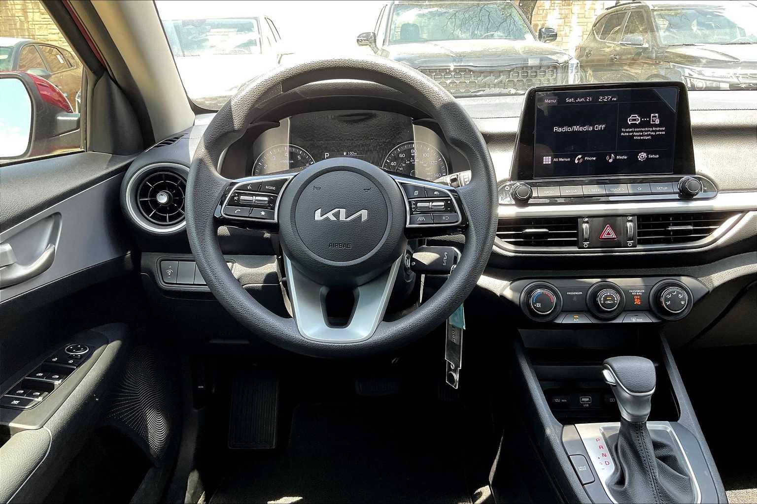 Thumbnail: 2024 Kia Forte - 13