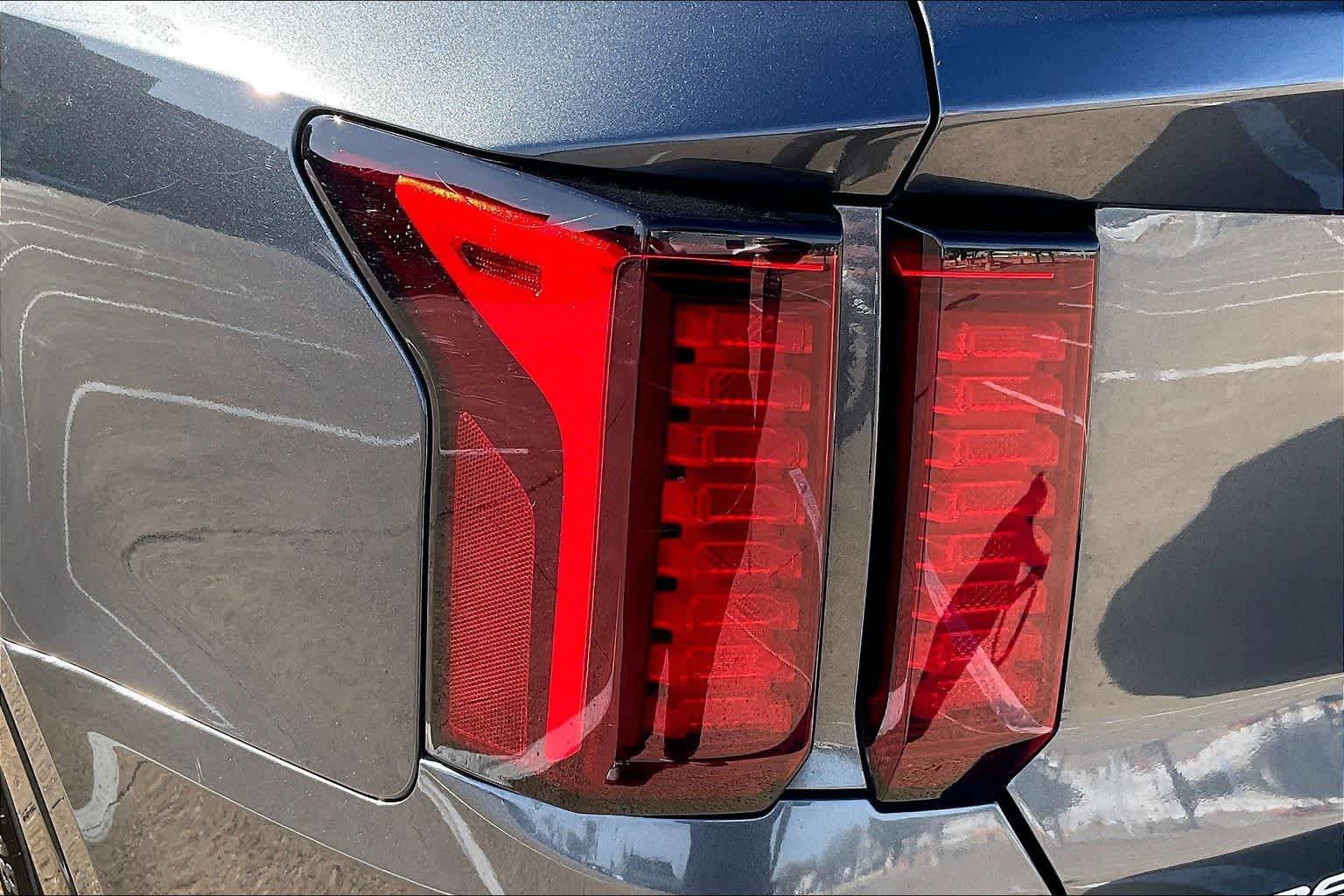 Thumbnail: 2023 Kia Sorento - 32