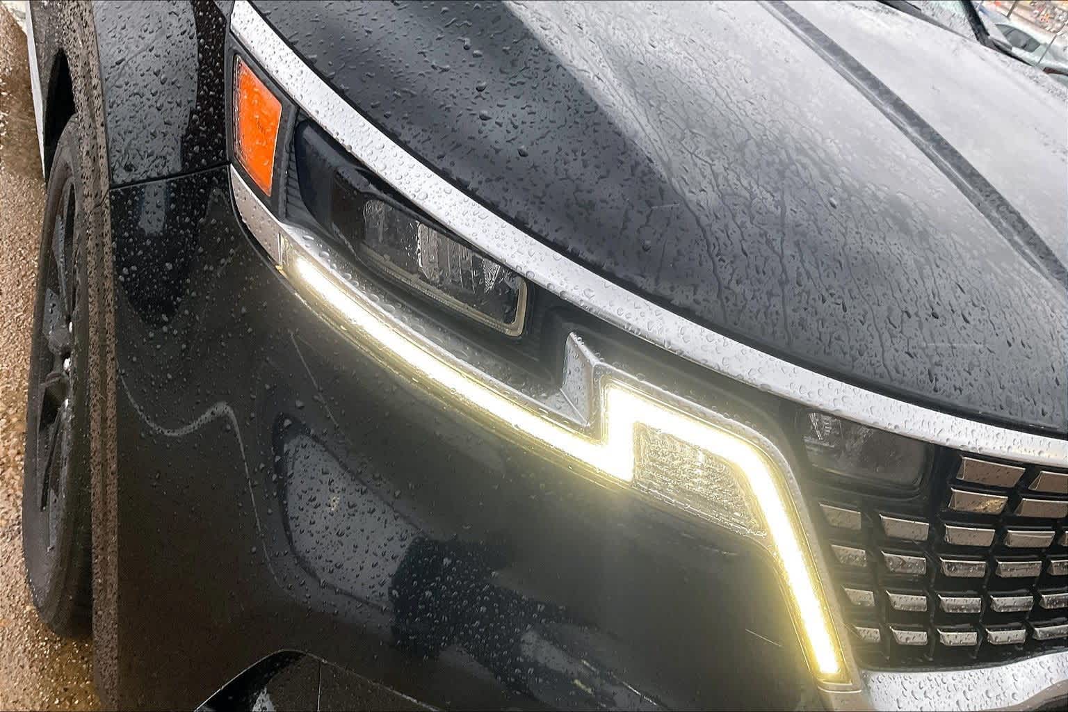 Thumbnail: 2022 Kia Carnival - 29