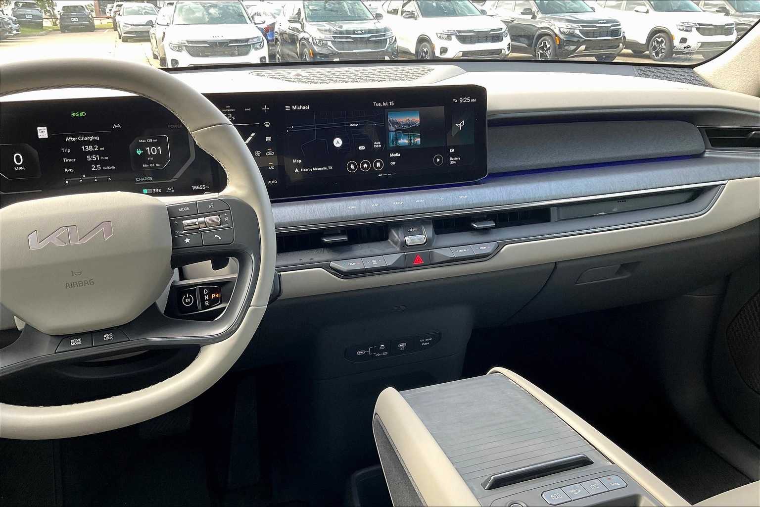 Thumbnail: 2024 Kia EV9 - 14