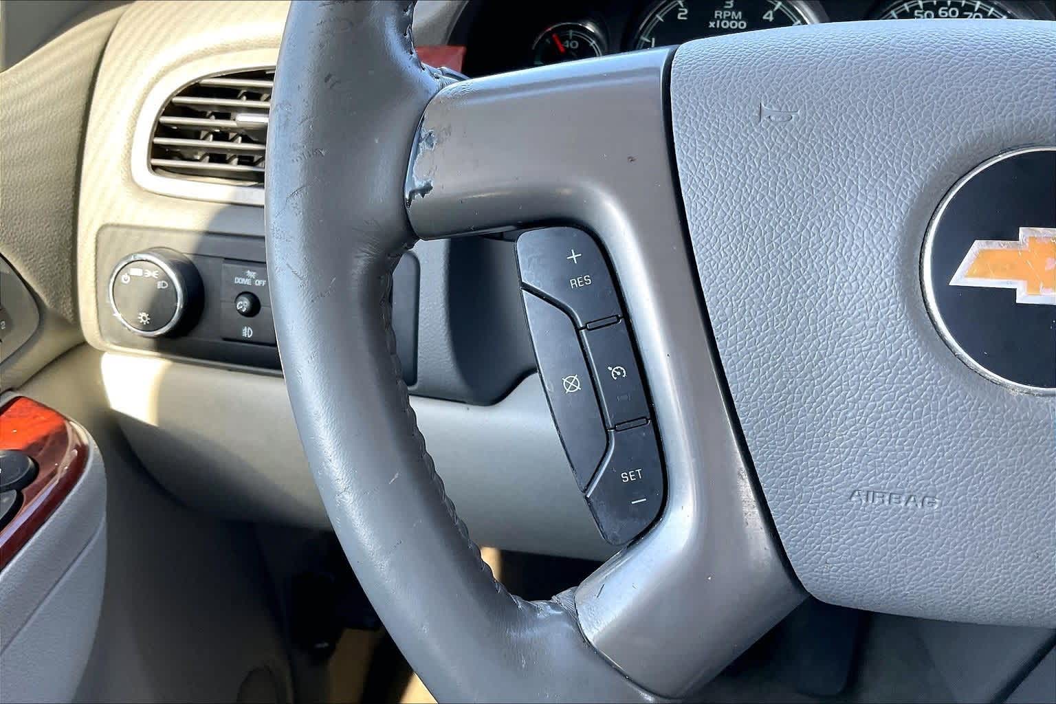 Thumbnail: 2013 Chevrolet Suburban - 24