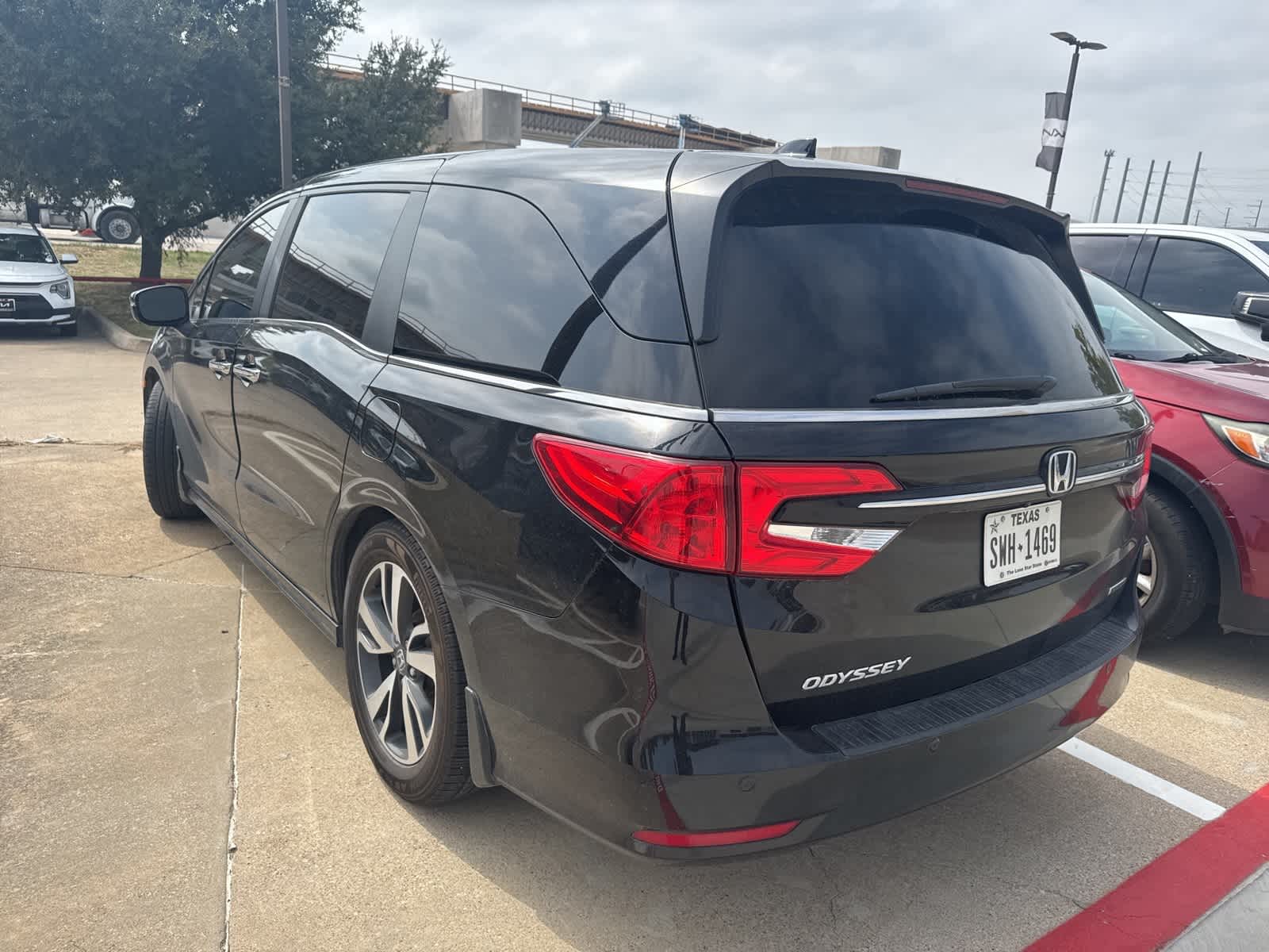 Thumbnail: 2023 Honda Odyssey - 4