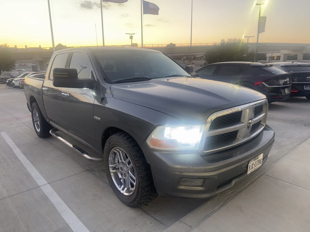 Used 2009 Dodge Ram 1500 SLT/Sport/TRX Truck Crew Cab
