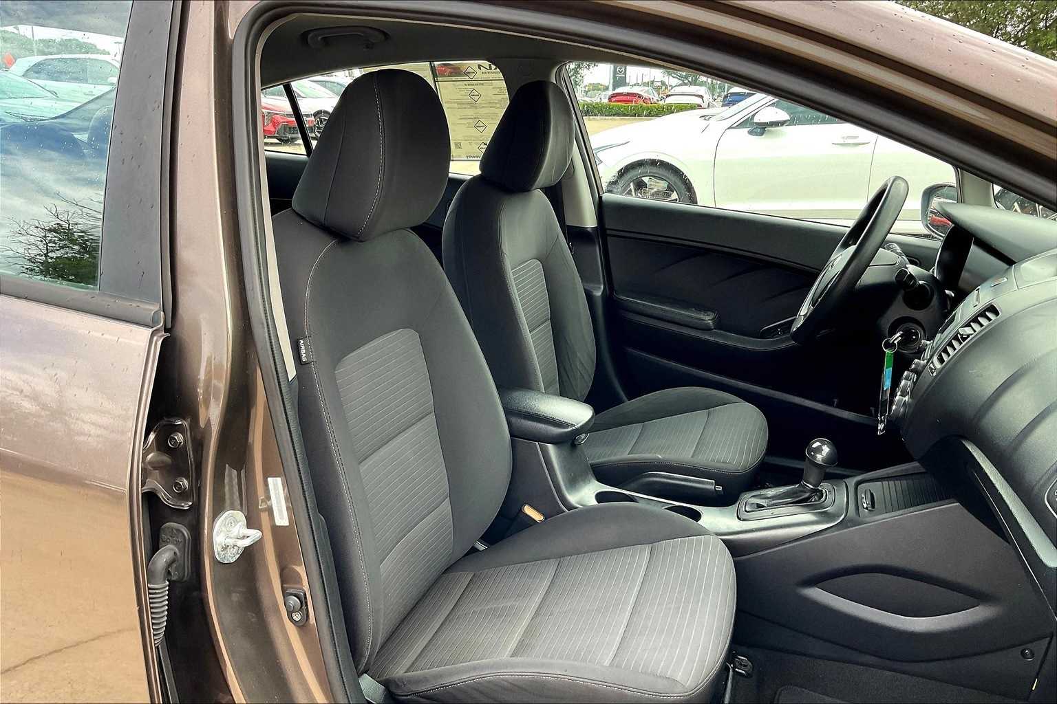 Thumbnail: 2014 Kia Forte - 12