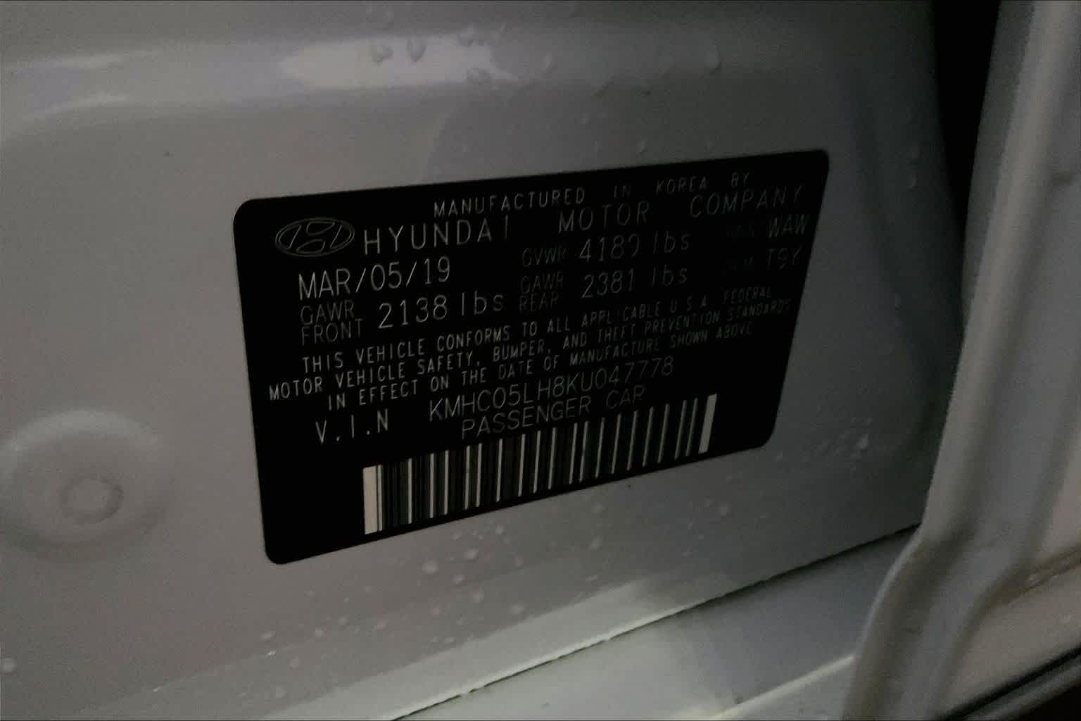 Thumbnail: 2019 Hyundai Ioniq - 19