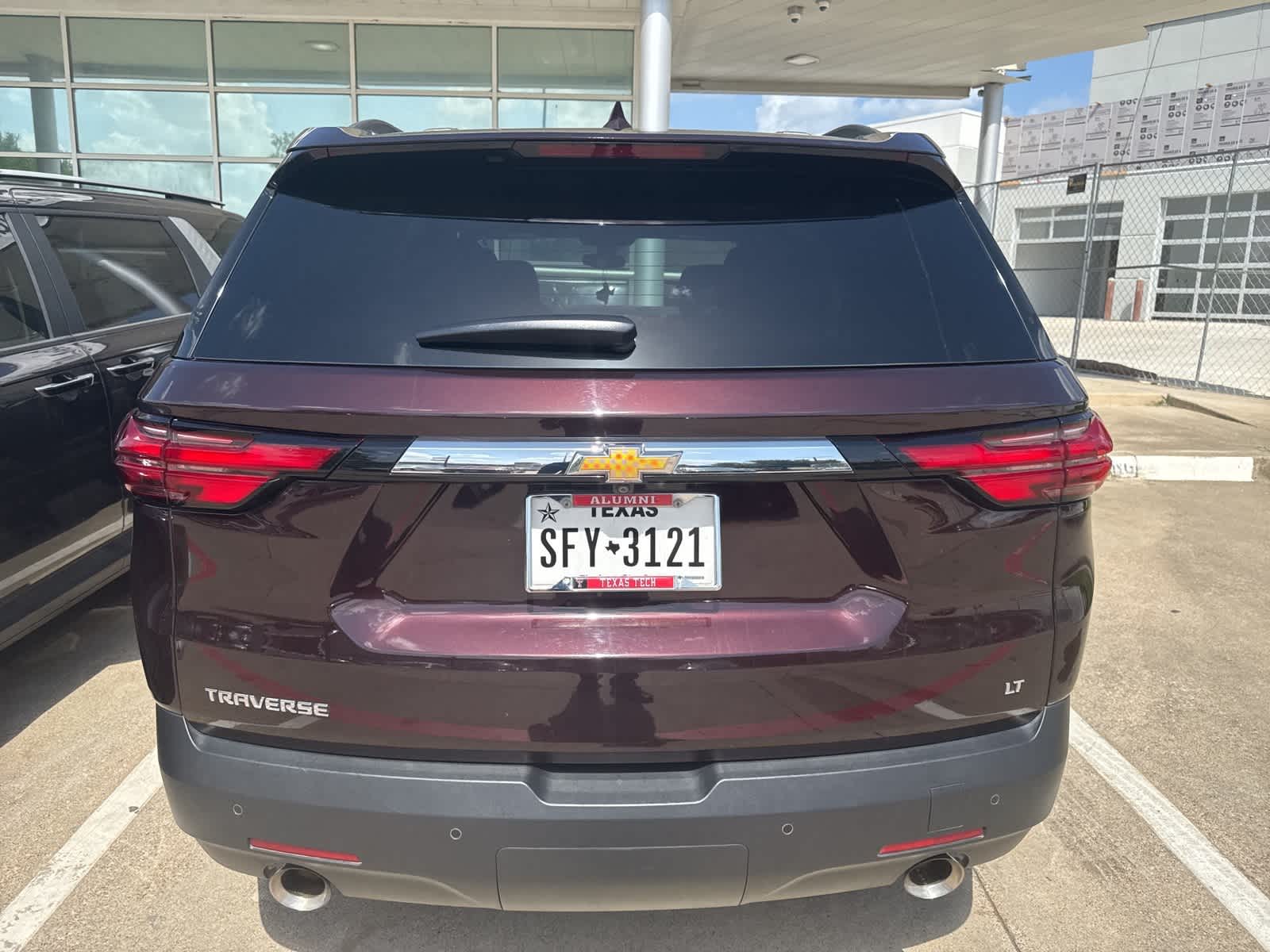 2023 Chevrolet Traverse LT 2