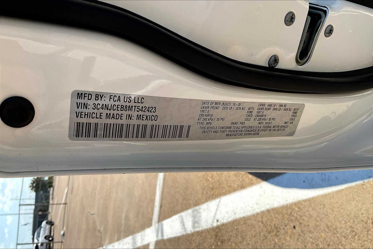 Thumbnail: 2021 Jeep Compass - 20