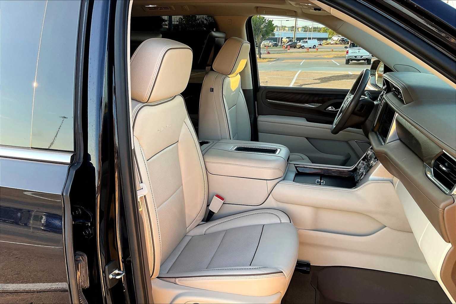 Thumbnail: 2021 GMC Yukon - 13