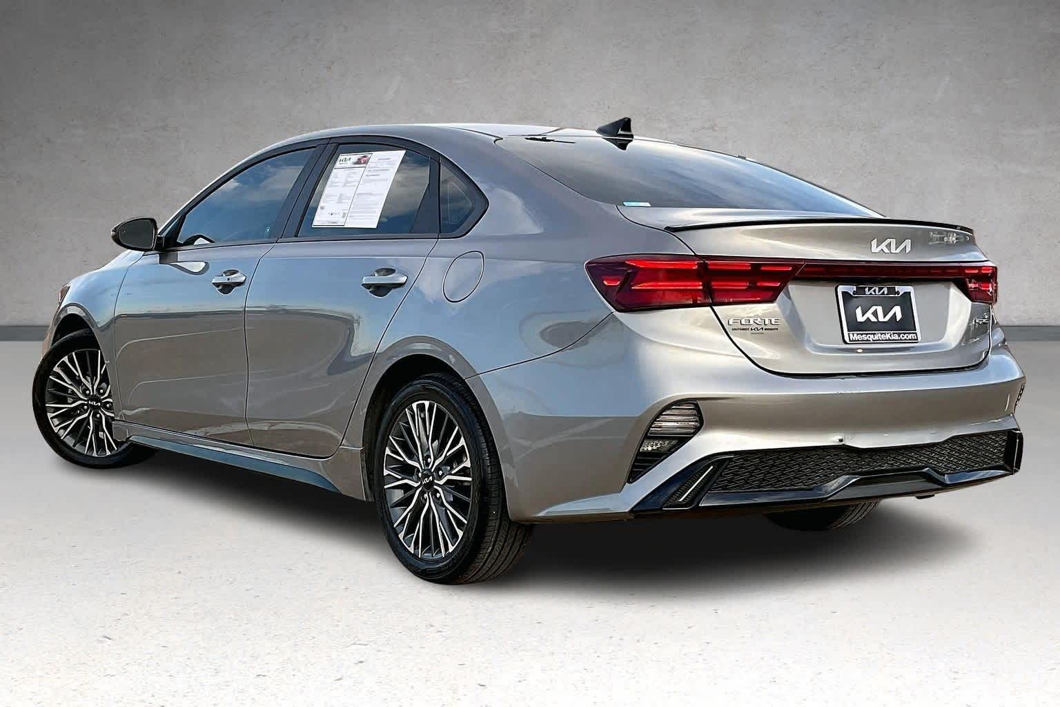 Thumbnail: 2024 Kia Forte - 4