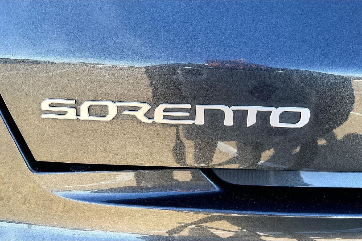 Thumbnail: 2023 Kia Sorento - 7