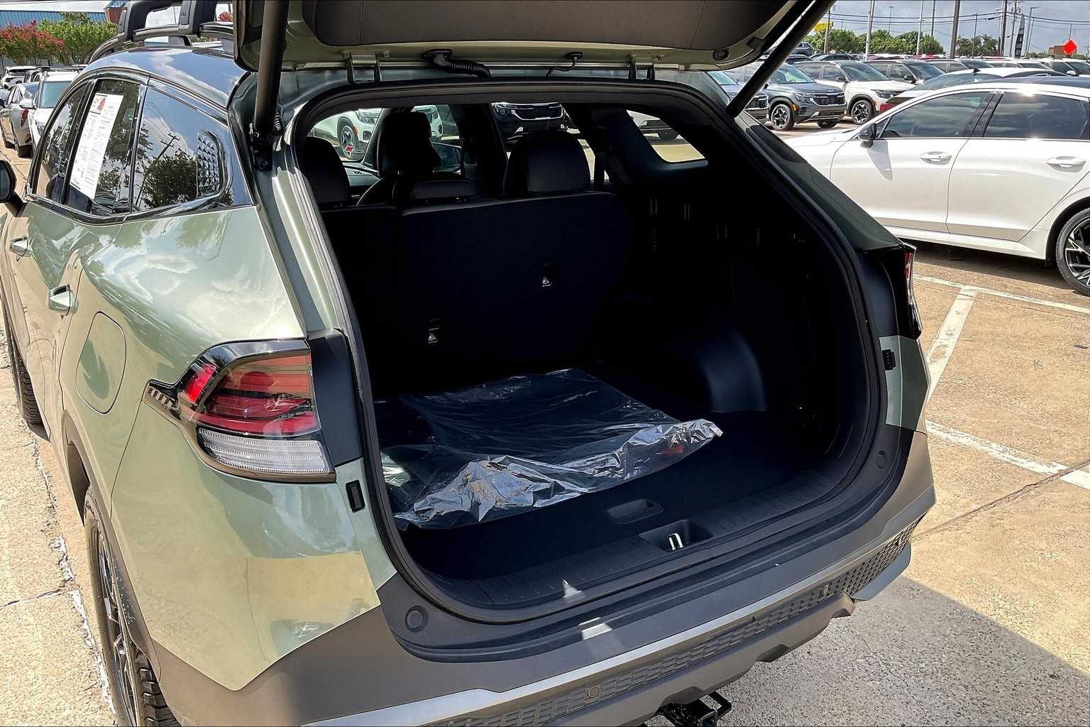 Thumbnail: 2024 Kia Sportage - 17