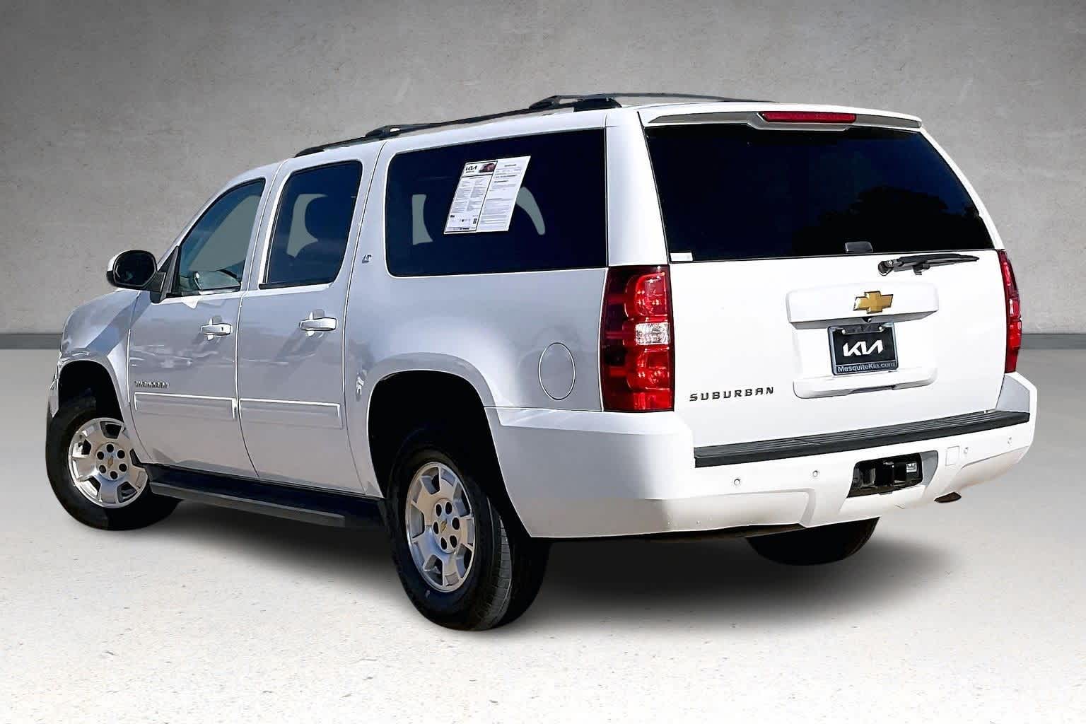 Thumbnail: 2013 Chevrolet Suburban - 4