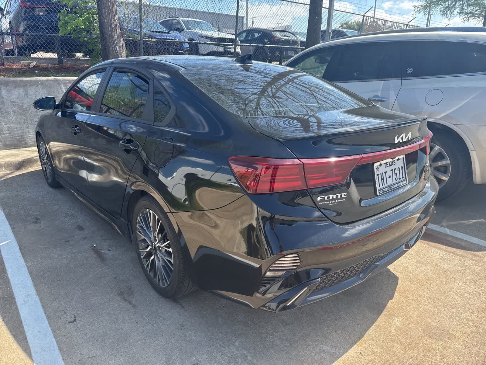 Thumbnail: 2023 Kia Forte - 3