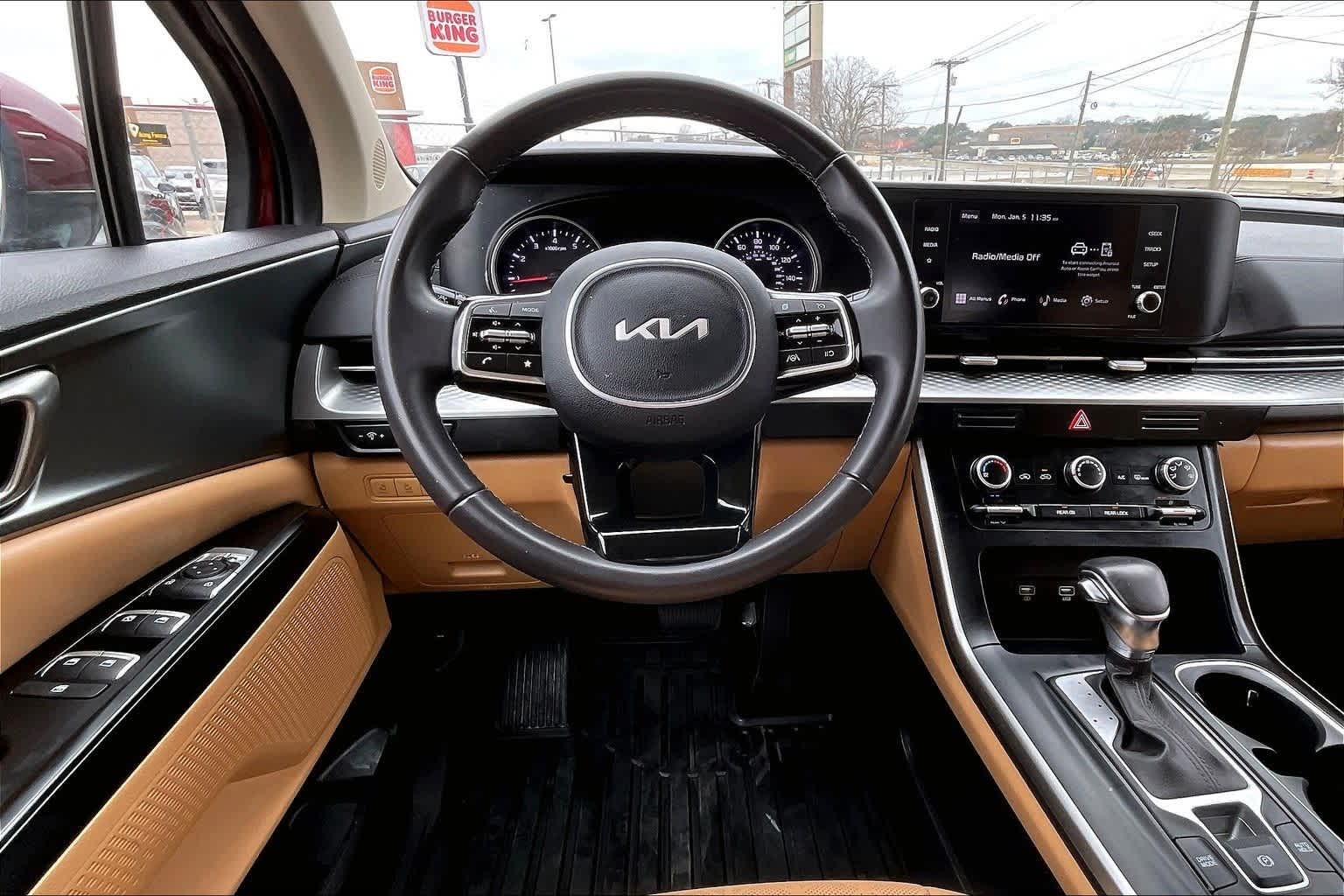 Thumbnail: 2024 Kia Carnival - 13