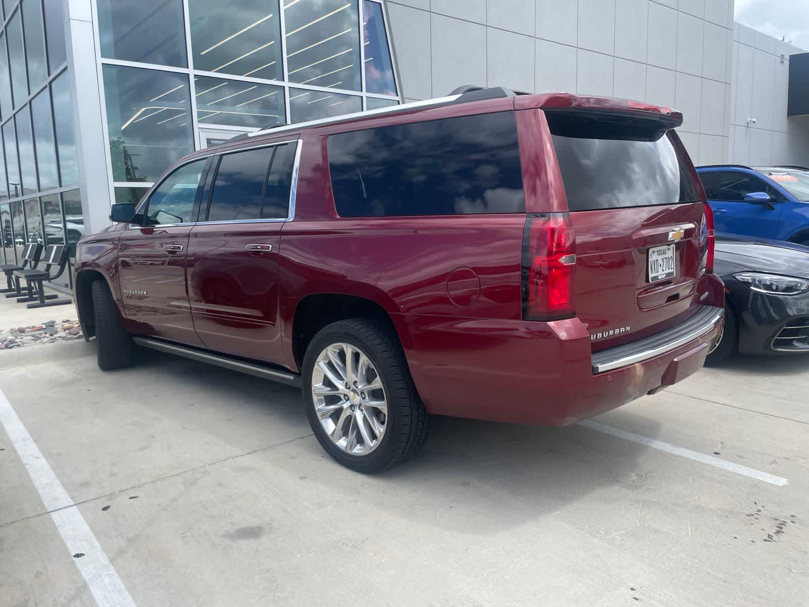 Thumbnail: 2019 Chevrolet Suburban - 4