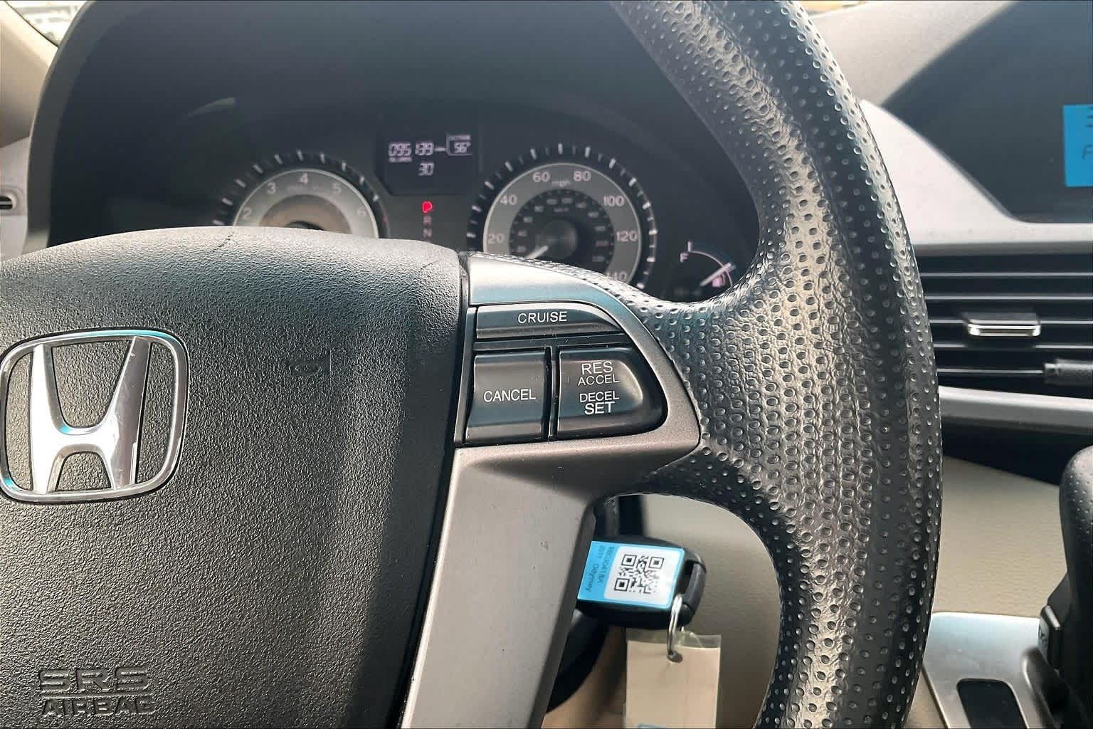 Thumbnail: 2011 Honda Odyssey - 24