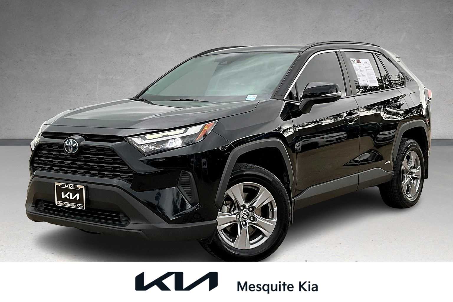 Thumbnail: 2022 Toyota RAV4 - 1