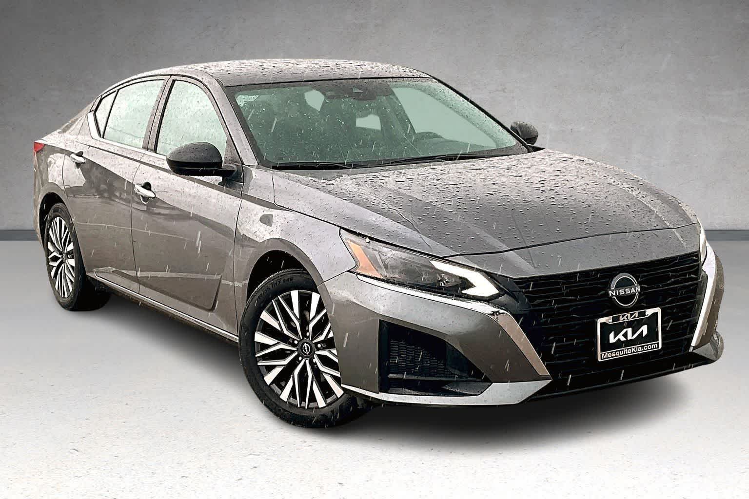 Thumbnail: 2025 Nissan Altima - 21