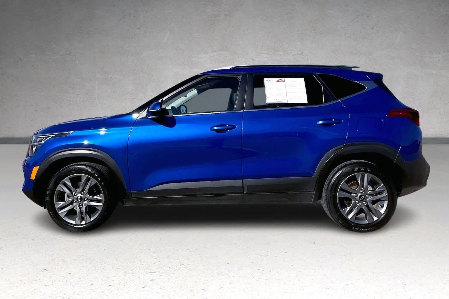 Thumbnail: 2021 Kia Seltos - 3