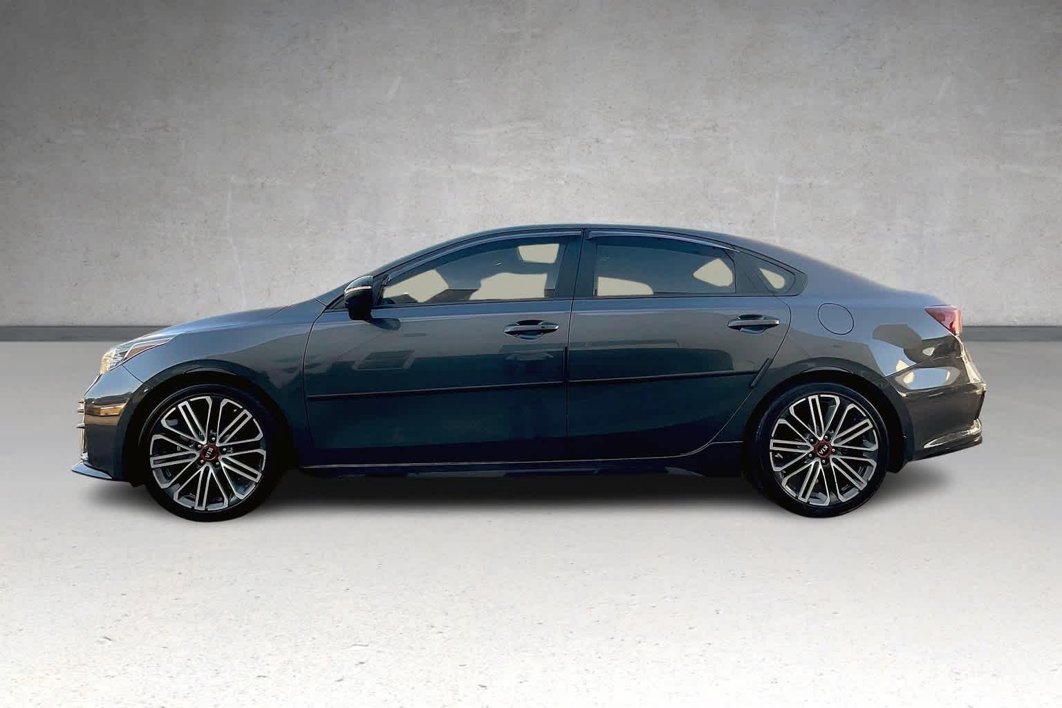 Thumbnail: 2020 Kia Forte - 3