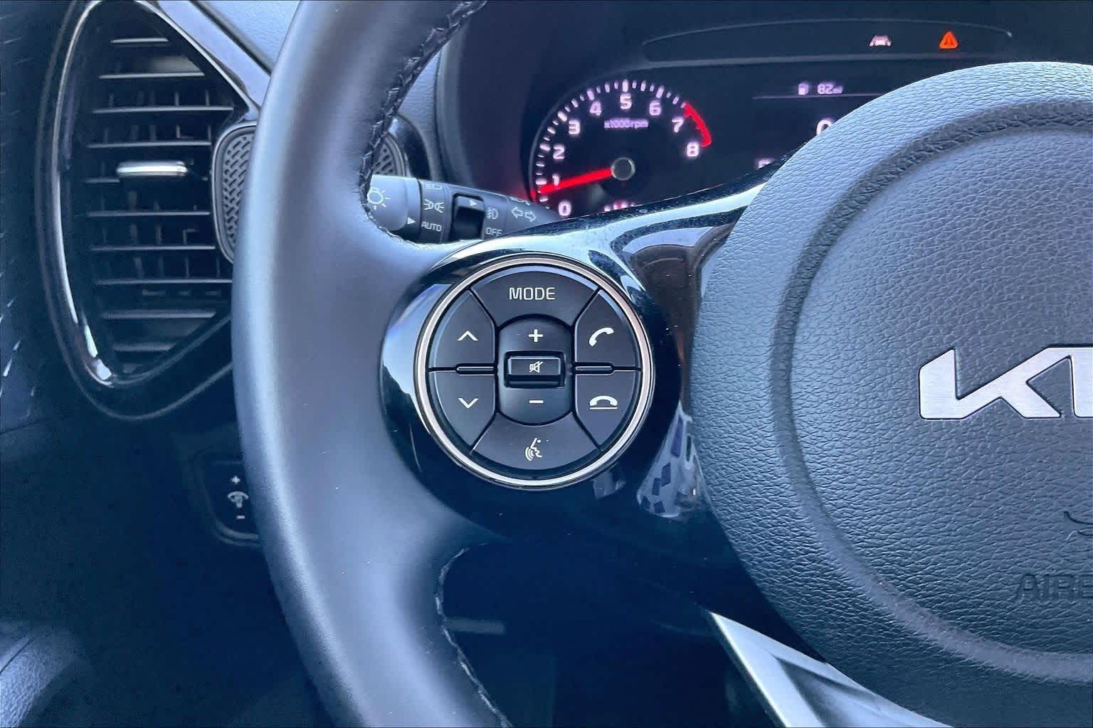 Thumbnail: 2022 Kia Soul - 24