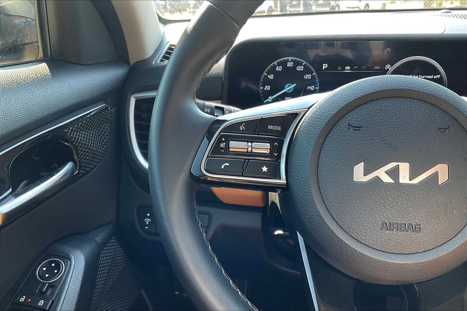 Thumbnail: 2024 Kia Seltos - 24