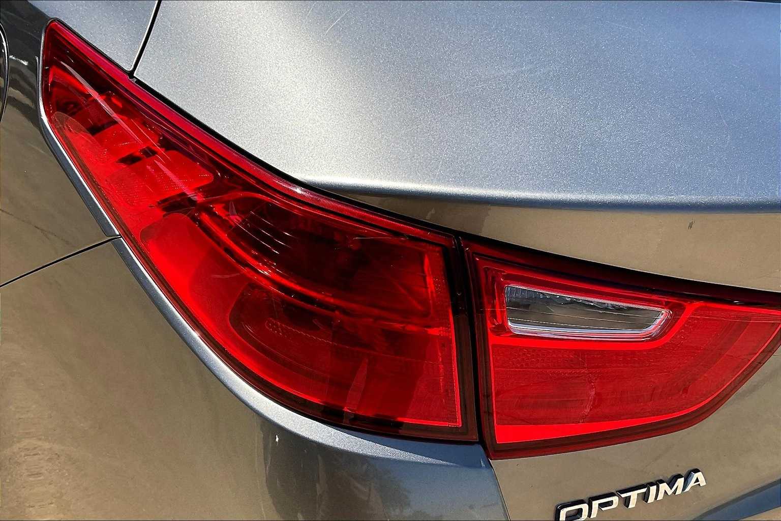 Thumbnail: 2015 Kia Optima - 30