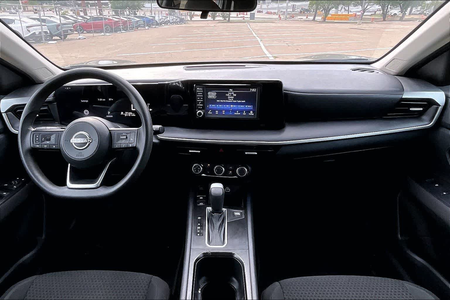 Thumbnail: 2025 Nissan Kicks - 8