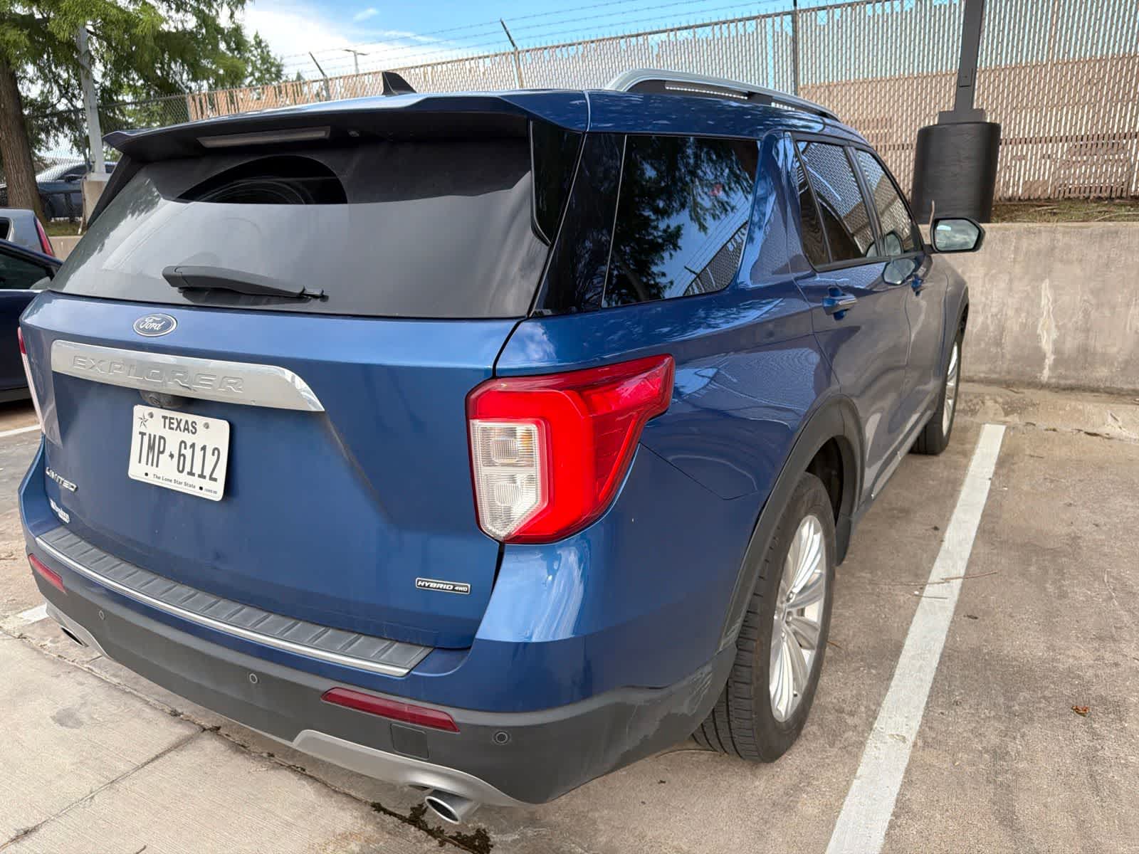 Thumbnail: 2021 Ford Explorer - 5