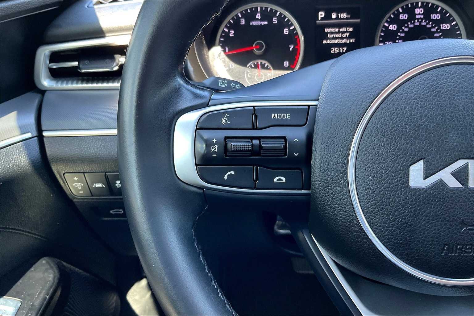 Thumbnail: 2023 Kia K5 - 24