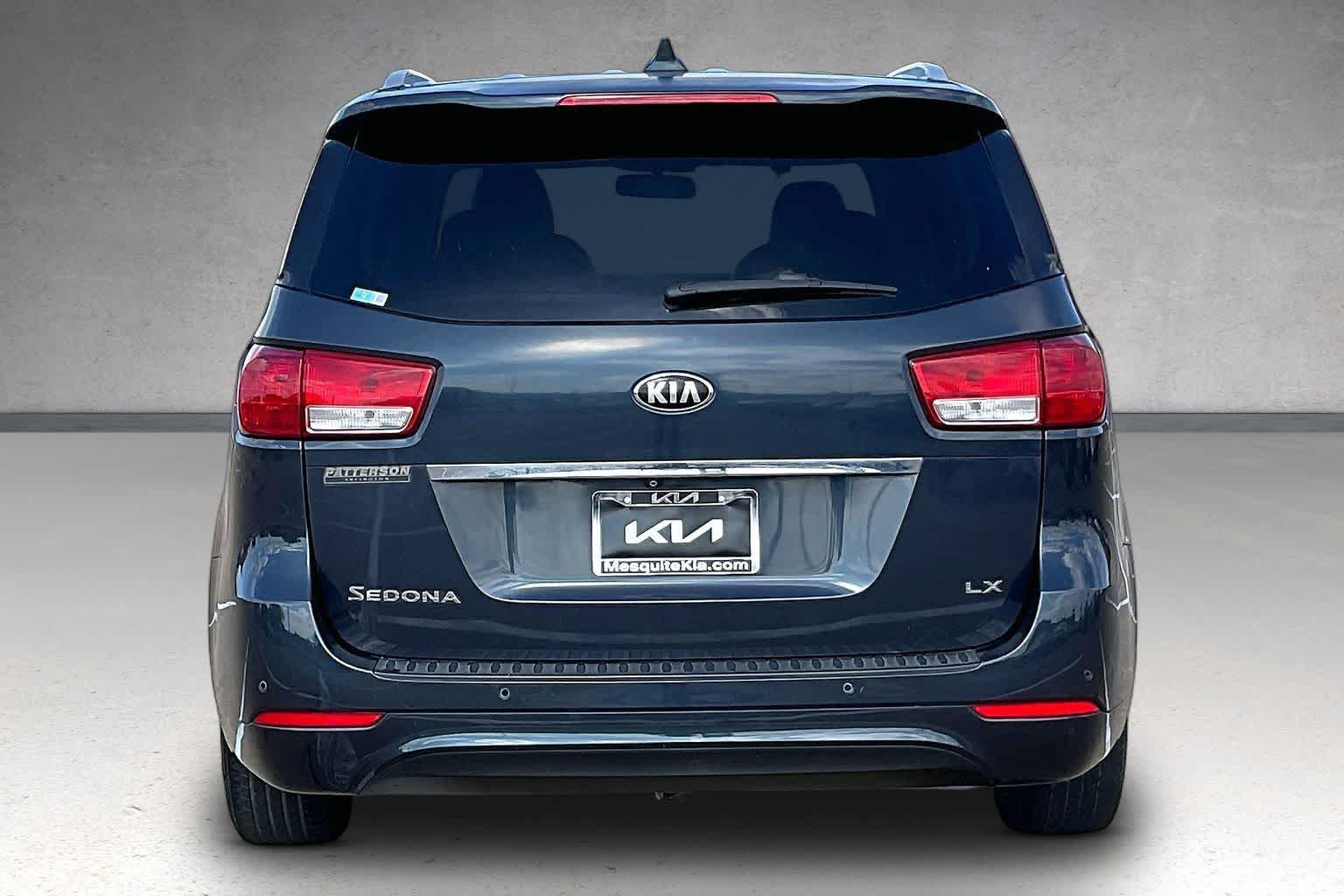 Thumbnail: 2017 Kia Sedona - 5