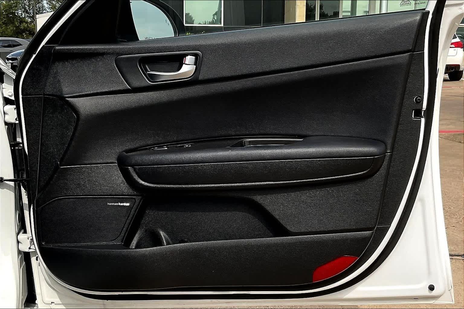 Thumbnail: 2020 Kia Optima - 28